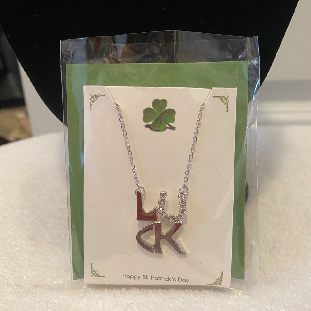 🆕St. Patrick’s Day🍀Luck Necklace/Clear gems